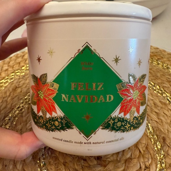 Feliz Navidad Candle - Picture 1 of 2